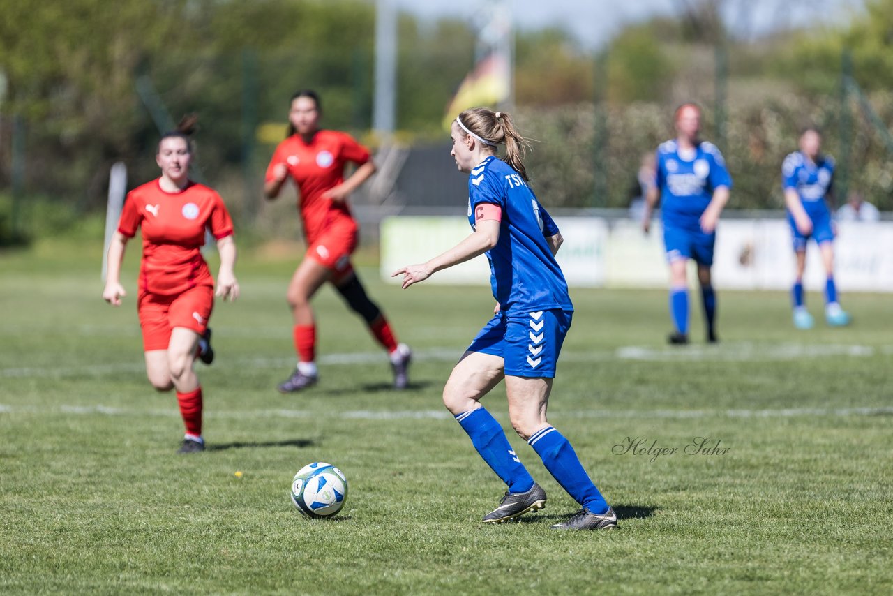 Bild 321 - F TSV Zarpen - Holstein Kiel II : Ergebnis: 2:6